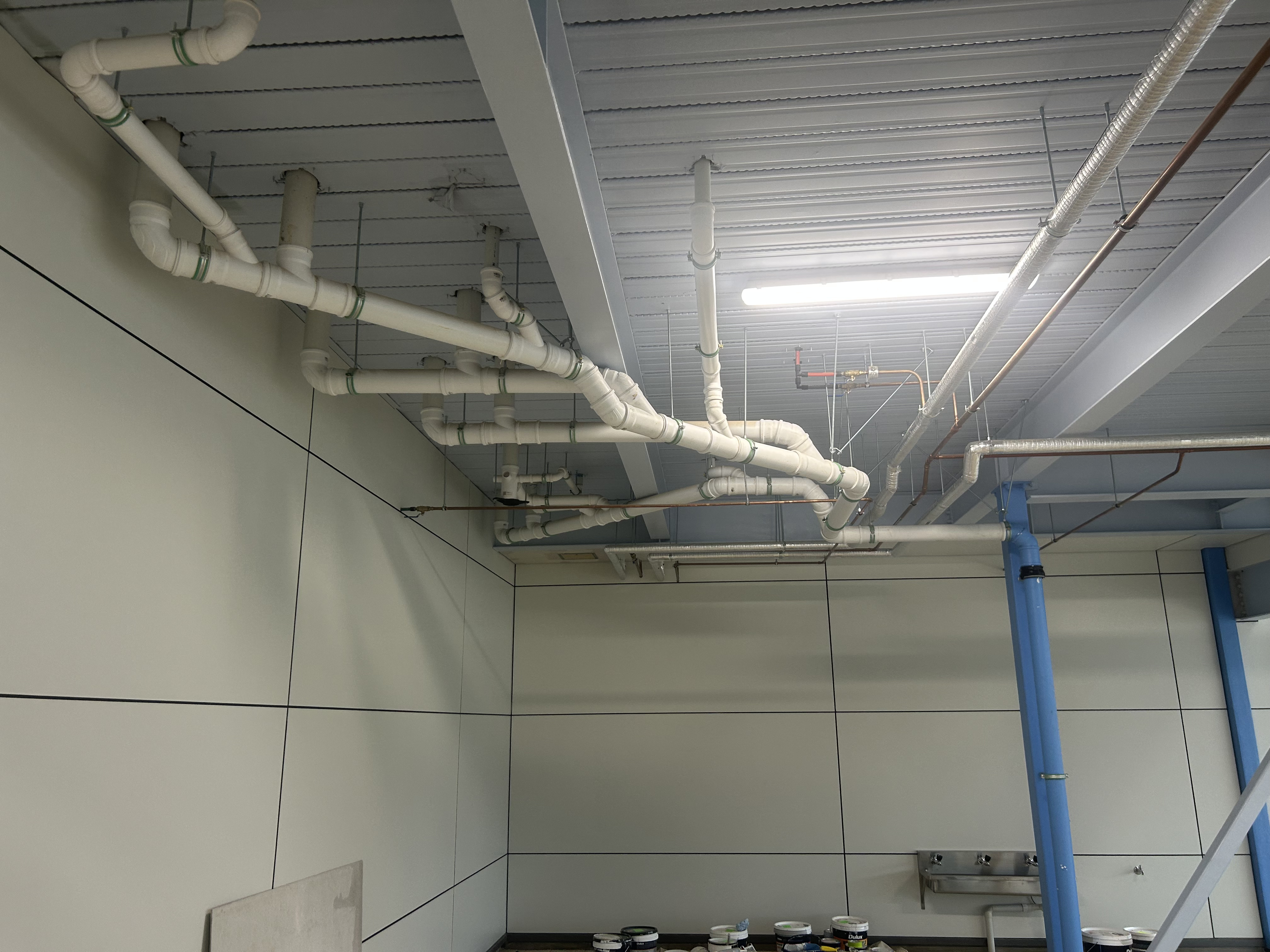 Commercial hydraulic services installation