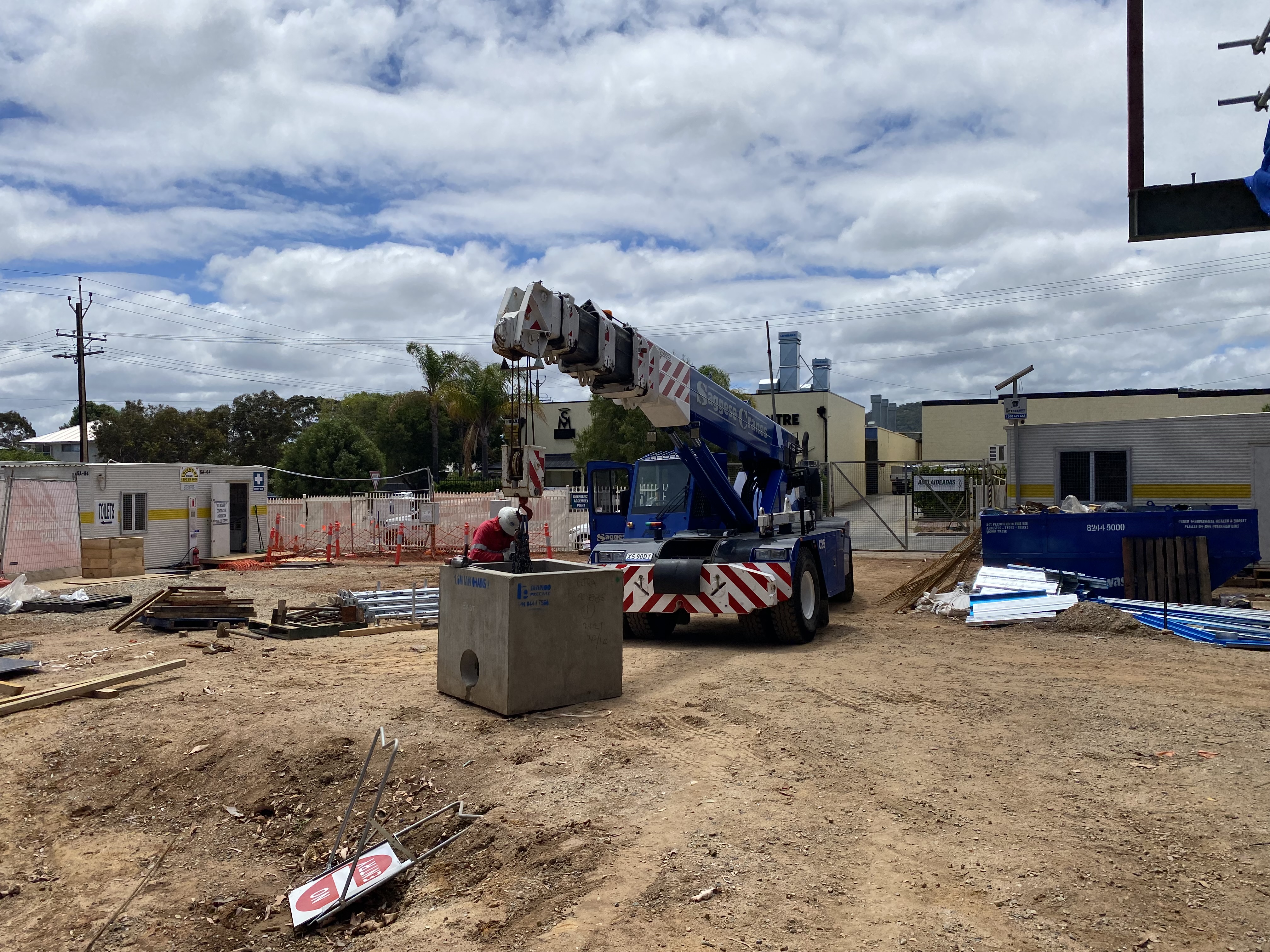 Hydraulic plumbing installation